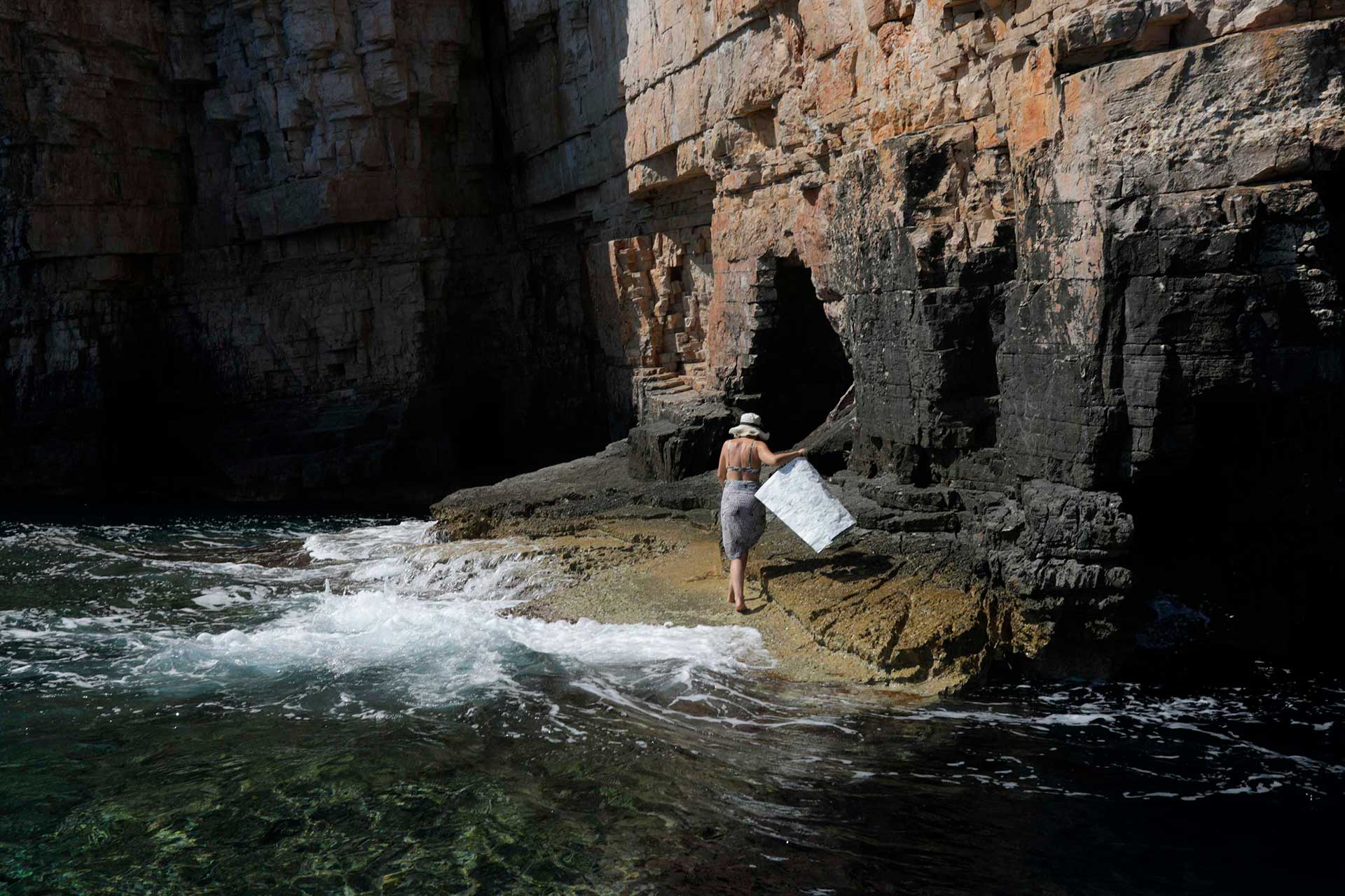 Geological Formations of Vis in Abstract Form — gallery image 9